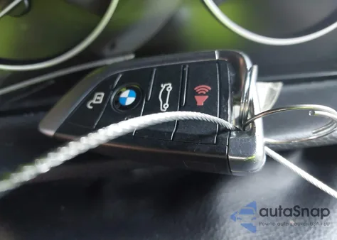 2016 BMW X1 xDrive28I z USA, uszkodzony, nr VIN WBXHT3C36G5F66300